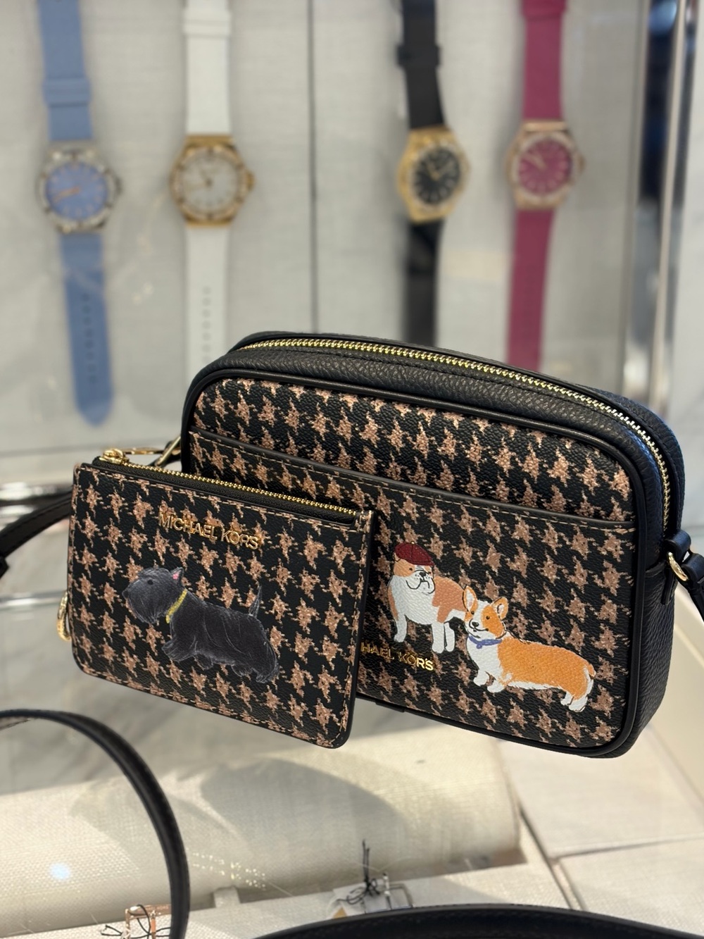 Michael Kors Jet Set Travel Small
Houndstooth Dog  Crossbody Bag and Wallet Set